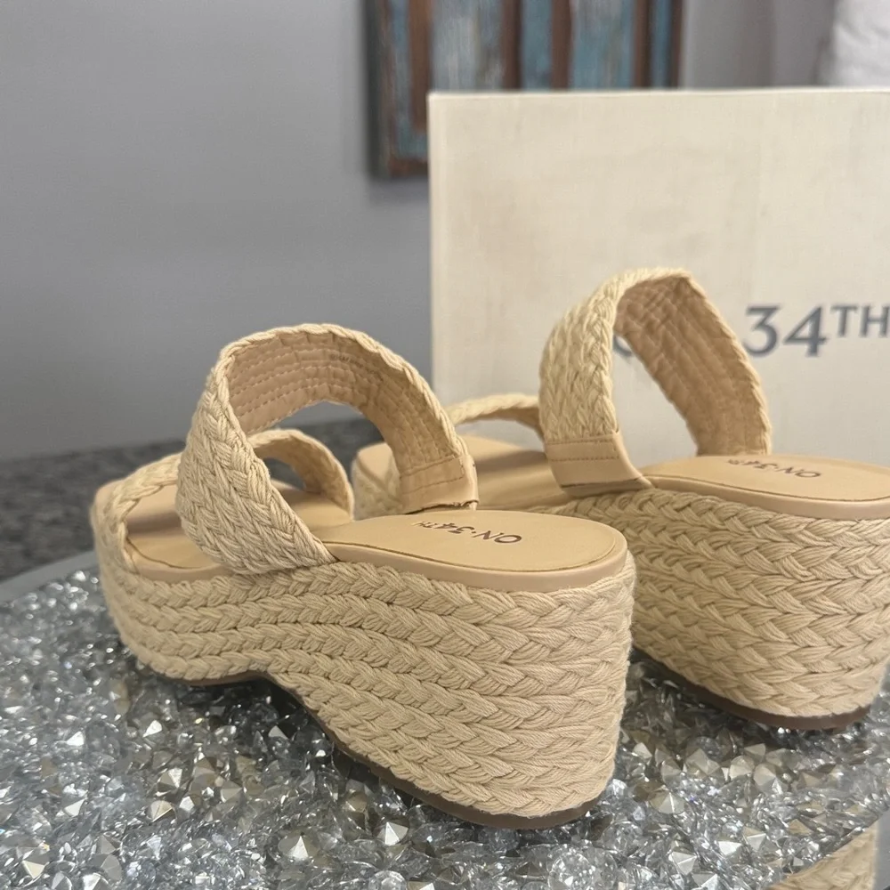 ON 34th natural raffia Beige Woven platform wedge Sandals NEW 9.5